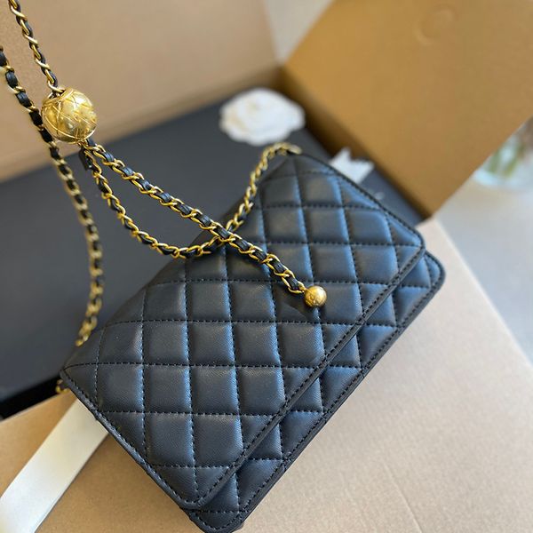 designer crossbody purse hobos luxury diamond lattice soft shoulder bag woc ss21 flap genuine leather adjustable chain wallet cowhide handle
designer crossbody purse hobos luxury diamond lattice soft shoulder bag woc ss21 flap genuine leather adjustable chain wallet cowhide handle