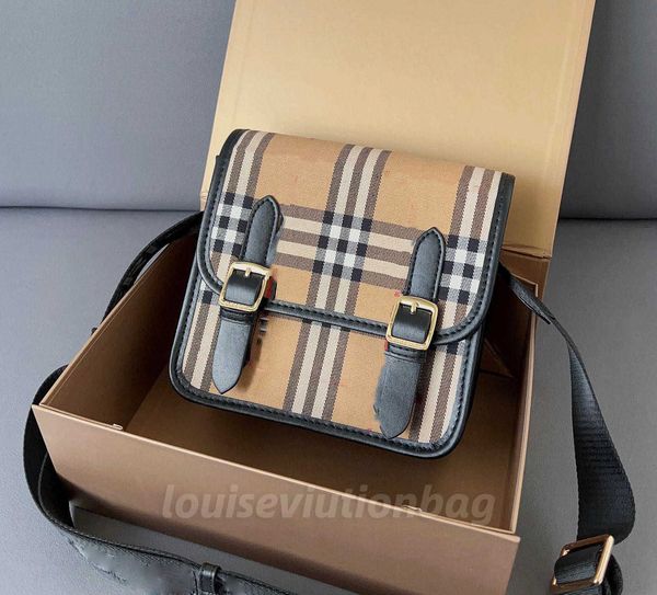 luxury designer bag vintage check leather mens crossbody bag large brand fashion camera classic stripes nylon tb women's wallet famous
luxury designer bag vintage check leather mens crossbody bag large brand fashion camera classic stripes nylon tb women's wallet famous