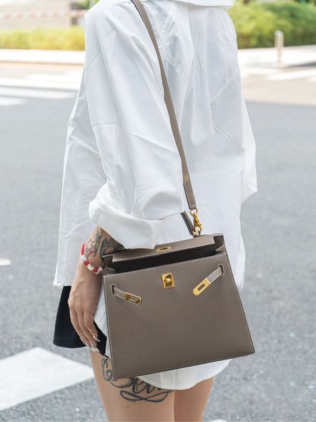 new pendant scarf fashion handbags ladies handbag cowhide gift pony palmprint bag shoulder soft designer leather with gift box gtnsb
new pendant scarf fashion handbags ladies handbag cowhide gift pony palmprint bag shoulder soft designer leather with gift box gtnsb