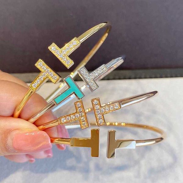 selling item tiffay high edition sterling silver s925 open bracelet light luxury premium plating 18k couple for men and women, Black
selling item tiffay high edition sterling silver s925 open bracelet light luxury premium plating 18k couple for men and women, Black