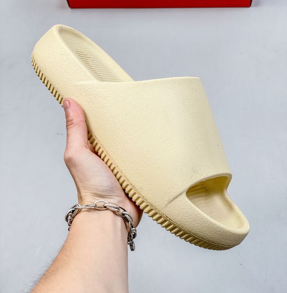 2023 new men women slippers designer shoes beach sandals victori one slides rubber slipper black white red blue sliders home flat flip flops
2023 new men women slippers designer shoes beach sandals victori one slides rubber slipper black white red blue sliders home flat flip flops