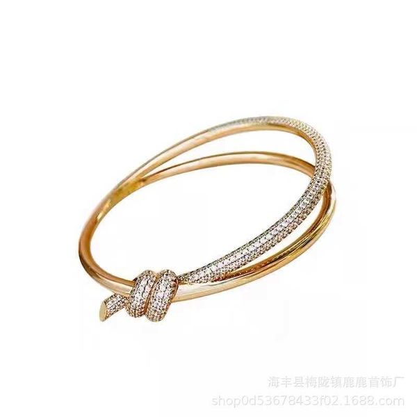 designer new tifftiffay new product new york style exquisite rope belt drill knot winding bracelet simple buckle interface with logo, Black
designer new tifftiffay new product new york style exquisite rope belt drill knot winding bracelet simple buckle interface with logo, Black