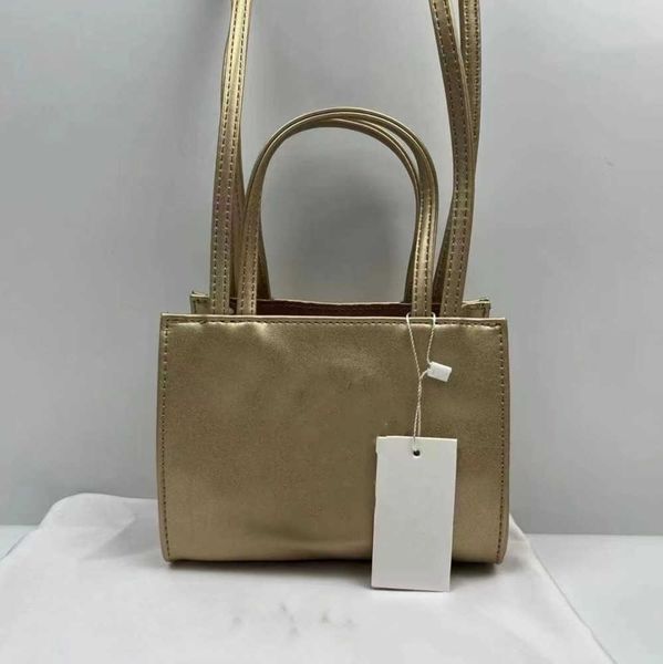telfars luxury bag designer new style/fashion shopping leather full grain crossbody mini micro luxury tote bags for women all-match
telfars luxury bag designer new style/fashion shopping leather full grain crossbody mini micro luxury tote bags for women all-match