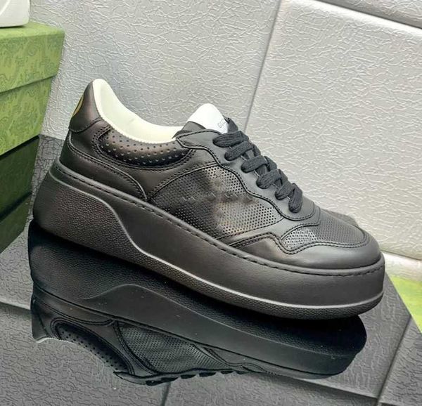 men dress shoes fashion casual lady lace-up designer sneaker 100% leather white black women gym thick bottom trainers platform womens sneake
men dress shoes fashion casual lady lace-up designer sneaker 100% leather white black women gym thick bottom trainers platform womens sneake