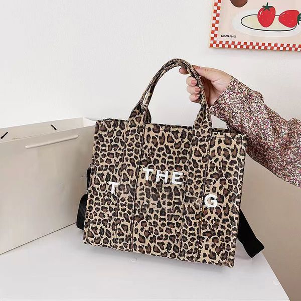 classic style fashion designer bags shoulder bags lady totes fashion shoulder bag leopard print luxury beach shopping bag
classic style fashion designer bags shoulder bags lady totes fashion shoulder bag leopard print luxury beach shopping bag