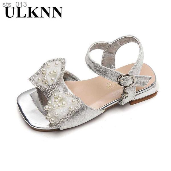 girls' silver sandals summer children's pink princess shoes 2023 new crystal bows kids performance high heels glitter shoes l23051, Black;red
girls' silver sandals summer children's pink princess shoes 2023 new crystal bows kids performance high heels glitter shoes l23051, Black;red