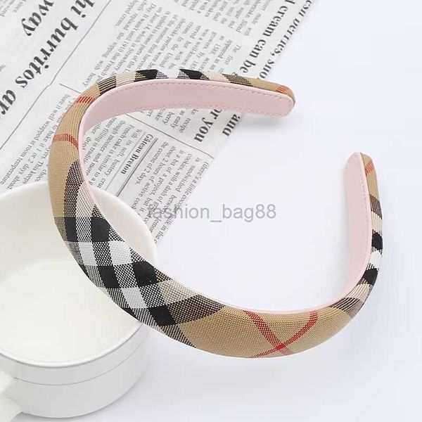 fashion women designer lether headband girls lattice grid print headband sports head wrap wide hair bands head wear head scarf hair accessor, Silver
fashion women designer lether headband girls lattice grid print headband sports head wrap wide hair bands head wear head scarf hair accessor, Silver