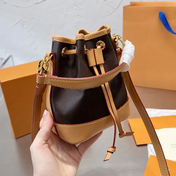designer bag nano noe m81266 leather shoulder crossbody bags handbags luxury mini bucket monograms empreinte bag women purse wallet
designer bag nano noe m81266 leather shoulder crossbody bags handbags luxury mini bucket monograms empreinte bag women purse wallet