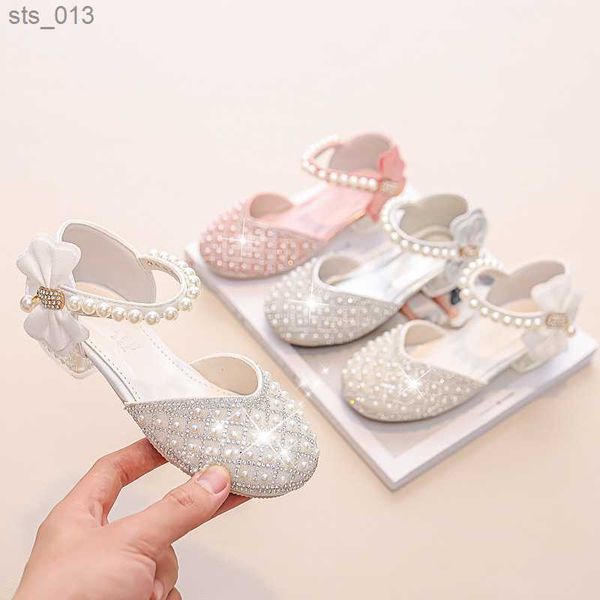 children's pink high-heeled sandals 2023 children new shoes princess dress s slippergirls love sally single pearl dance shoes l230518, Black;red
children's pink high-heeled sandals 2023 children new shoes princess dress s slippergirls love sally single pearl dance shoes l230518, Black;red