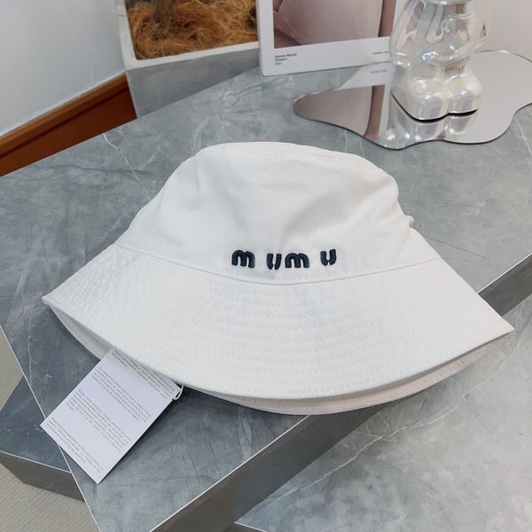 bucket hat high version miu's girls like to wear all kinds of clothes to show their thinness, classic embroidery and fashion, Blue;gray
bucket hat high version miu's girls like to wear all kinds of clothes to show their thinness, classic embroidery and fashion, Blue;gray