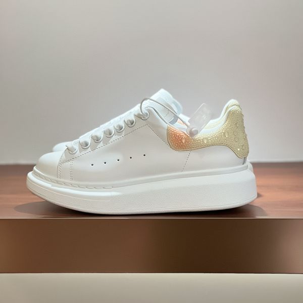 new little white shoes tailrace diamonds thick sole elevated womens shoes couple shoes genuine leather casual versatile mens luxury designer, Black
new little white shoes tailrace diamonds thick sole elevated womens shoes couple shoes genuine leather casual versatile mens luxury designer, Black