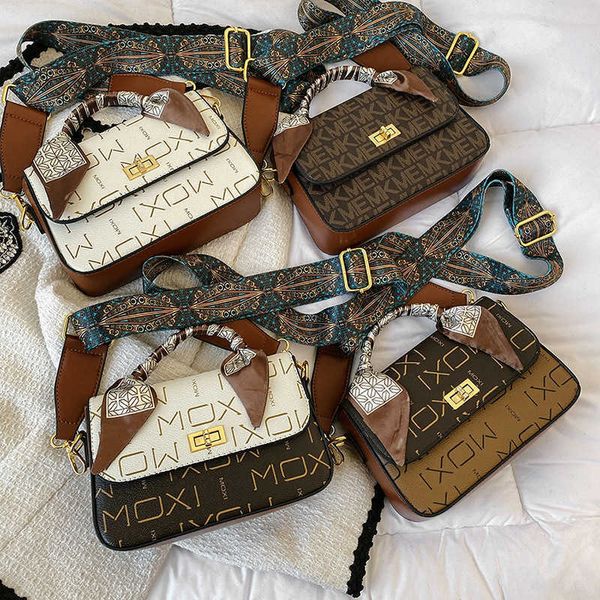 bags lvjia tofu bag new fashion contrast letter women's bag silk scarf crossbody bag
bags lvjia tofu bag new fashion contrast letter women's bag silk scarf crossbody bag