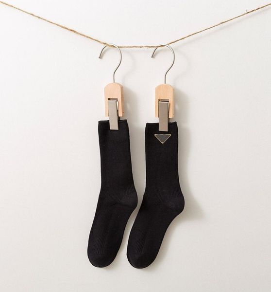 p letter fashion socks christmas made old gold leather triangle badge design plain color simple base medium tube tide socks3481110, Black
p letter fashion socks christmas made old gold leather triangle badge design plain color simple base medium tube tide socks3481110, Black