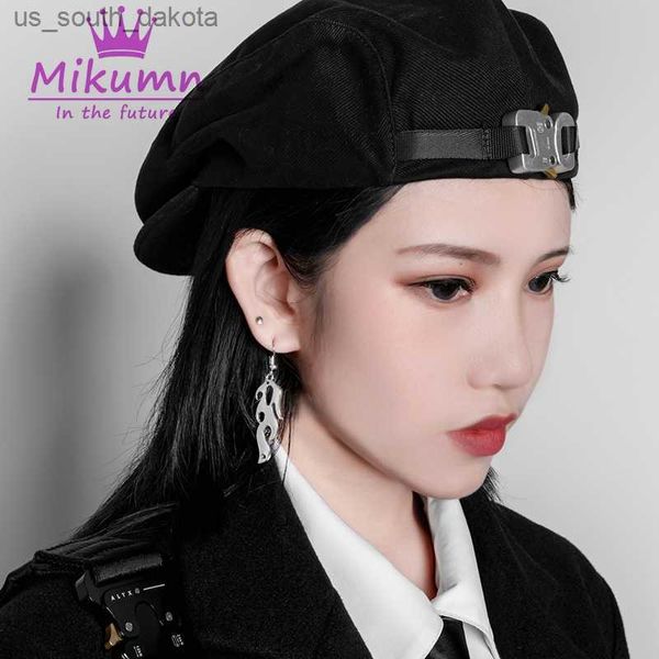 harajuku black letters metal buckle beret women girl fashion streetwear hat l230523, Blue;gray
harajuku black letters metal buckle beret women girl fashion streetwear hat l230523, Blue;gray