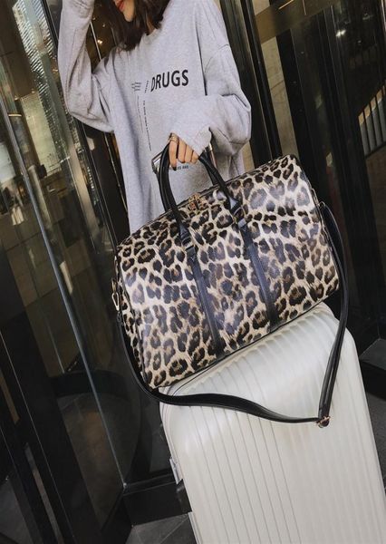 crossborder european and american fashion leopard print new foreign trade large capacity leopard print gym travel shopping bag1615057
crossborder european and american fashion leopard print new foreign trade large capacity leopard print gym travel shopping bag1615057