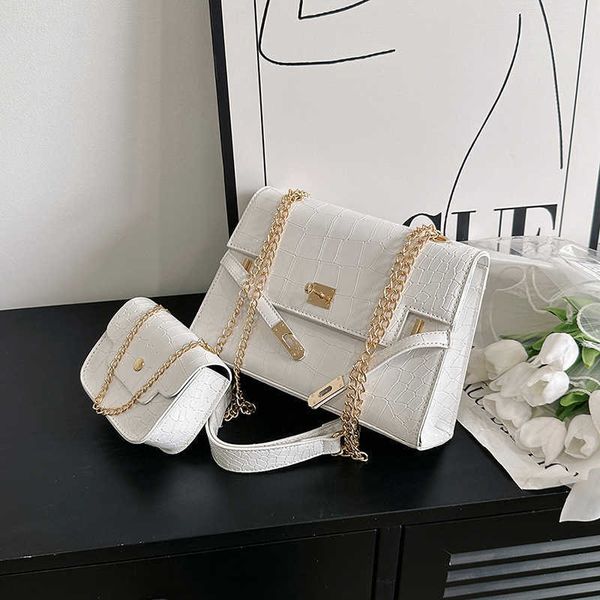 small square bag quality chain strip mother bag temperament kaili bag crocodile pattern single shoulder diagonal cross bag
small square bag quality chain strip mother bag temperament kaili bag crocodile pattern single shoulder diagonal cross bag