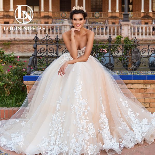 ball gown champagne wedding dress 2023 strapless beading appliques lace-up wedding dress for bride vestidos de novia, White
ball gown champagne wedding dress 2023 strapless beading appliques lace-up wedding dress for bride vestidos de novia, White