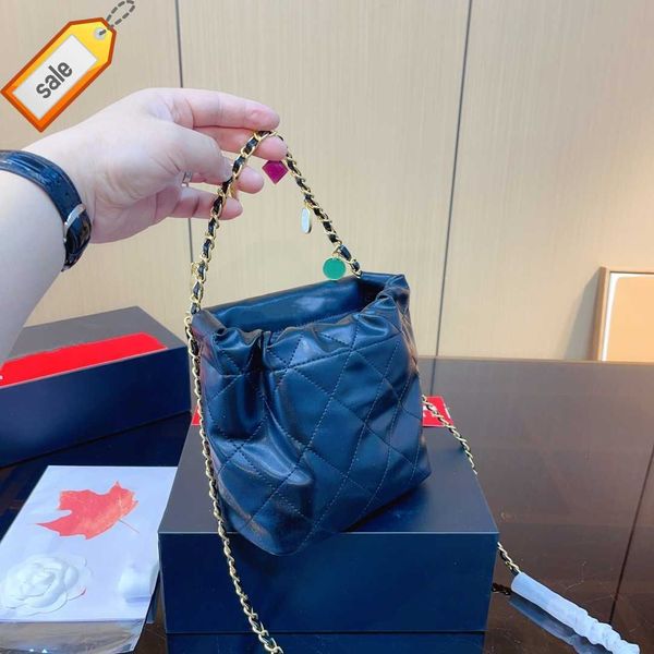 woman's luxury designer bags handbags shoulder crossbody bags tote new fashion texture chain totebags portable envelope bag camera bags
woman's luxury designer bags handbags shoulder crossbody bags tote new fashion texture chain totebags portable envelope bag camera bags