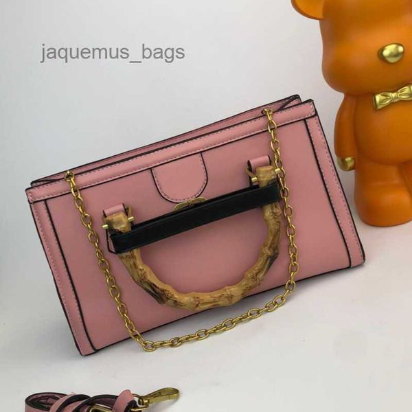 designer tote bag women luxury shoulder handbag fashion baguette bags bamboo knot handle crossbody purse large capacity totes diana tote
designer tote bag women luxury shoulder handbag fashion baguette bags bamboo knot handle crossbody purse large capacity totes diana tote