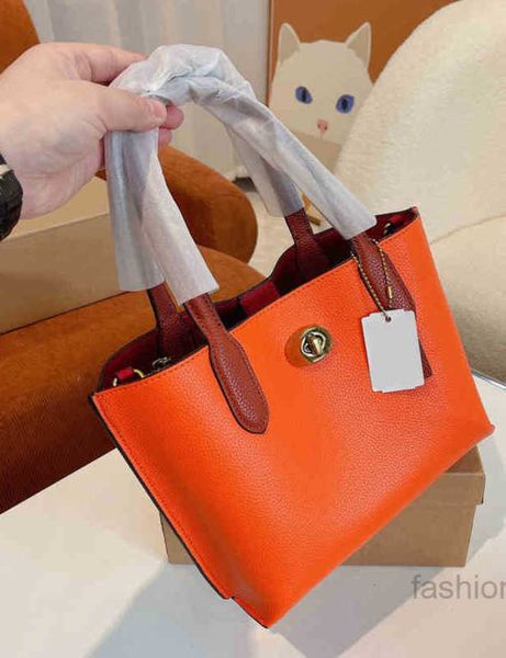 evening bags fashion solid color bags small tote women handbag shoulder leather designer crossbody female shopping clutch
evening bags fashion solid color bags small tote women handbag shoulder leather designer crossbody female shopping clutch
