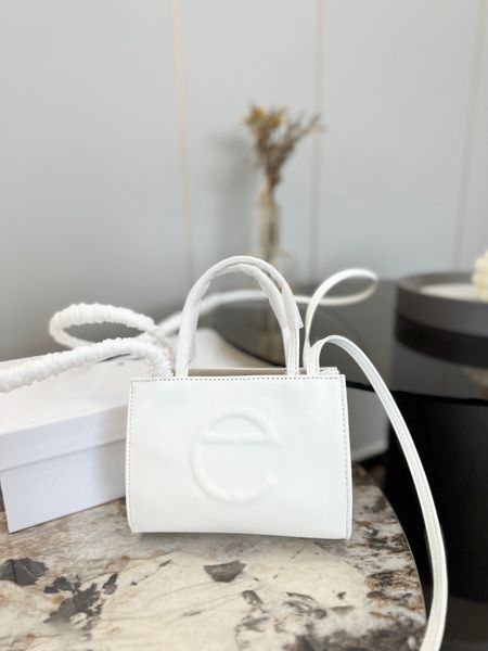 the tote bag famous designer bag practical large capacity shoulder handbag women great coin purse crossbody luxury bushwick birkin bag
the tote bag famous designer bag practical large capacity shoulder handbag women great coin purse crossbody luxury bushwick birkin bag
