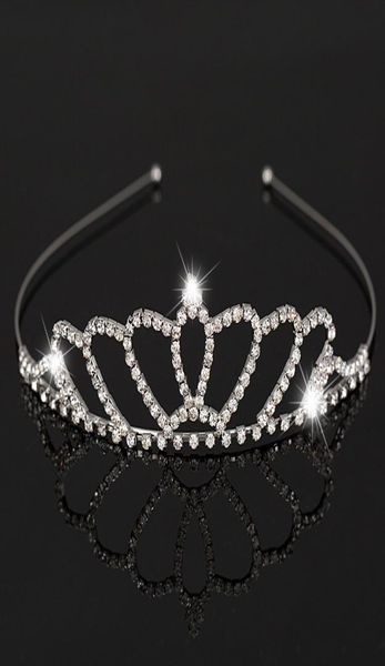 pageant silver plated crown headband wedding tiaras accessories new design beautiful shiny crystal bridal tiara par1410665, White;golden
pageant silver plated crown headband wedding tiaras accessories new design beautiful shiny crystal bridal tiara par1410665, White;golden