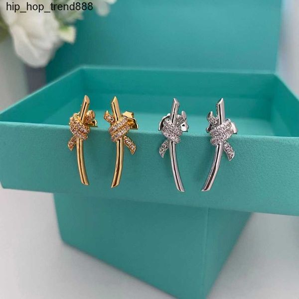 designer 925 silver stud earrings cute bow knot women shiny crystal sweet love keepsake earrings luxury brand jewelry, Golden;silver
designer 925 silver stud earrings cute bow knot women shiny crystal sweet love keepsake earrings luxury brand jewelry, Golden;silver