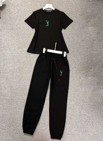 summer womens two piece pants letter print solid color short-sleeved t-shirt elastic band drawstring pocket loose pants 5 colors casual sets, White
summer womens two piece pants letter print solid color short-sleeved t-shirt elastic band drawstring pocket loose pants 5 colors casual sets, White