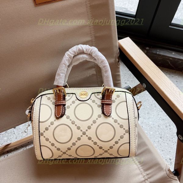 famous brands embossing process cultch bags cross body designers luxurys women totes cosmetic bags true leather wine barrel bag shoulder bag
famous brands embossing process cultch bags cross body designers luxurys women totes cosmetic bags true leather wine barrel bag shoulder bag