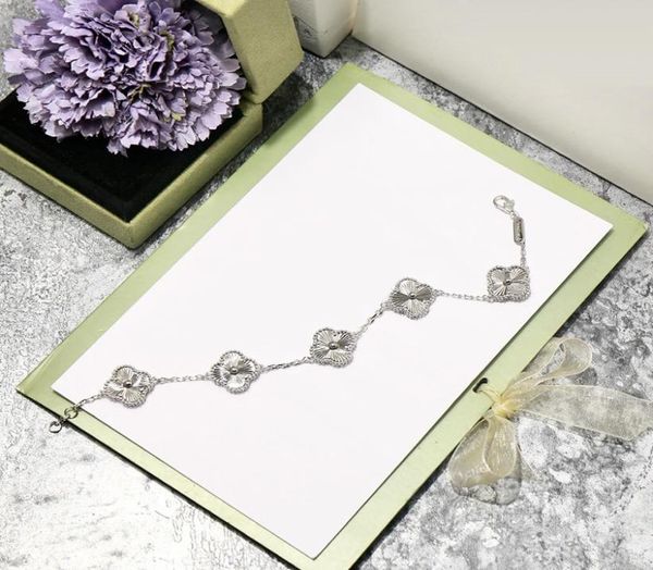 new fashion four leaf clover silver blue brass 5 flower bracelet for women lovers day gift classic jewelry for women3099430, Black
new fashion four leaf clover silver blue brass 5 flower bracelet for women lovers day gift classic jewelry for women3099430, Black