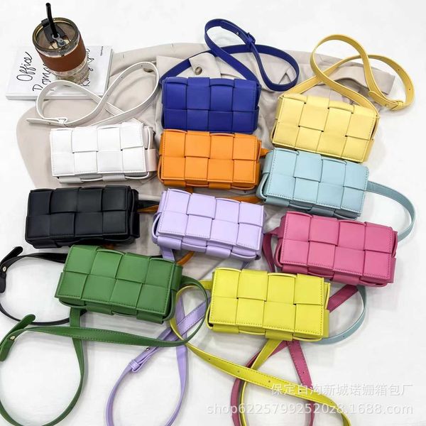 2022 new woven women's small square bag women's pu waist bag fashion single shoulder bag messenger bag
2022 new woven women's small square bag women's pu waist bag fashion single shoulder bag messenger bag