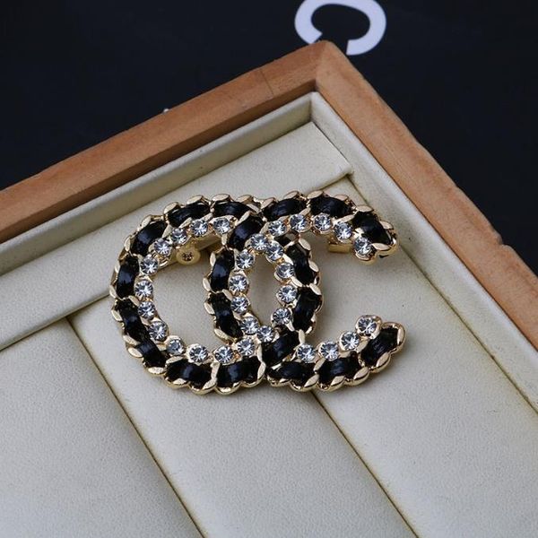 luxury brand designer c letter pins brooches women crystal pearl rhinestone cape brooch suit pin wedding party jewerlry accessories gifts 20, Gray
luxury brand designer c letter pins brooches women crystal pearl rhinestone cape brooch suit pin wedding party jewerlry accessories gifts 20, Gray