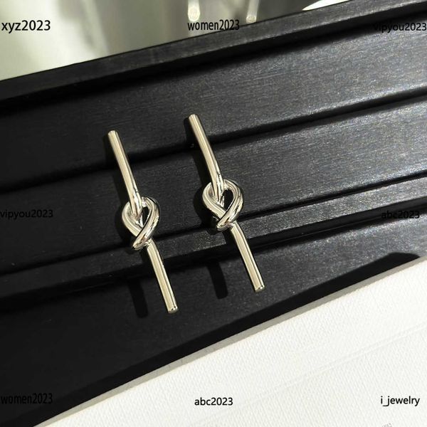 women designer earrings 925 sterling silver jewelry knotting design pendant earring #including box new arrival
women designer earrings 925 sterling silver jewelry knotting design pendant earring #including box new arrival