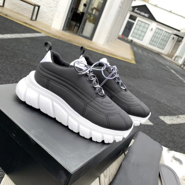 luxury designer shoes classic canvas casual shoes platform men's and women's running tennis shoes trainer shoes, Black
luxury designer shoes classic canvas casual shoes platform men's and women's running tennis shoes trainer shoes, Black