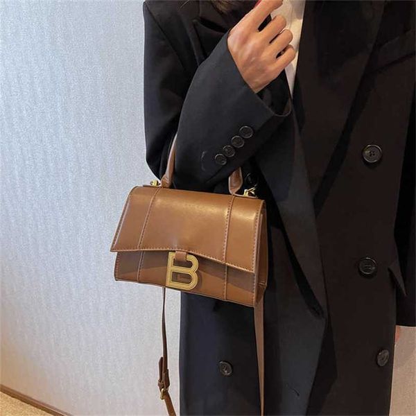 designer bag 2023 handbag popular on the internet fashionable and trendy pu with a sense of niche. everyday versatile one shoulder crossbody
designer bag 2023 handbag popular on the internet fashionable and trendy pu with a sense of niche. everyday versatile one shoulder crossbody