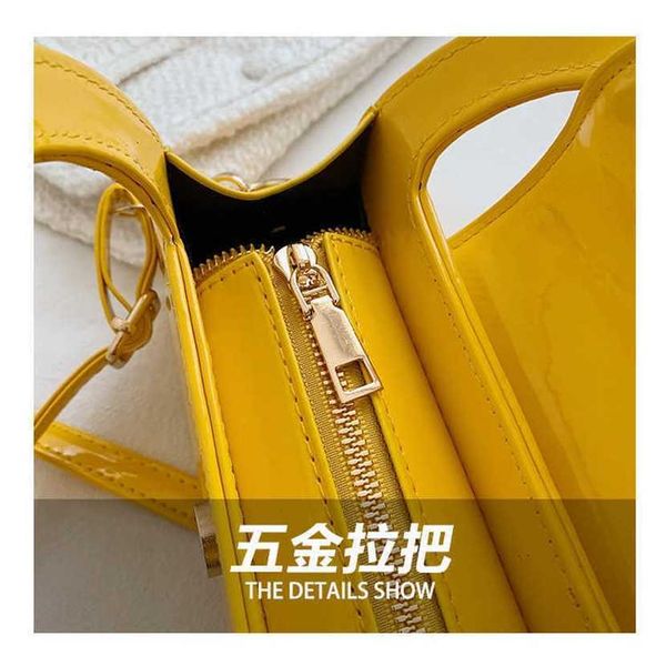 designer bag 2023 handbag new trend foreign style versatile mouth red one shoulder crossbody mini female
designer bag 2023 handbag new trend foreign style versatile mouth red one shoulder crossbody mini female