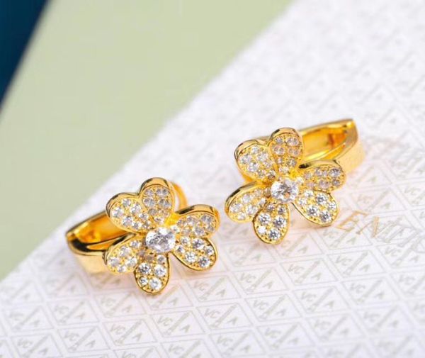 s925 silver clip earring with flowers and all diamond for women wedding jewelry gift web 1453319268, Golden
s925 silver clip earring with flowers and all diamond for women wedding jewelry gift web 1453319268, Golden