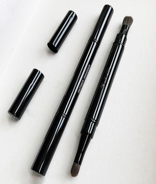 cc retractable dual tip eyeshadow definersmudger makeup brush doubleended portable travel eye shadow blending cosmetics tools2487416
cc retractable dual tip eyeshadow definersmudger makeup brush doubleended portable travel eye shadow blending cosmetics tools2487416