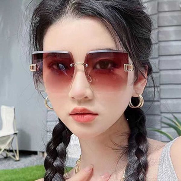 frameless cut edge fashionable new metal hollow sunglasses ins net red trend big box sunglasses, White;black
frameless cut edge fashionable new metal hollow sunglasses ins net red trend big box sunglasses, White;black