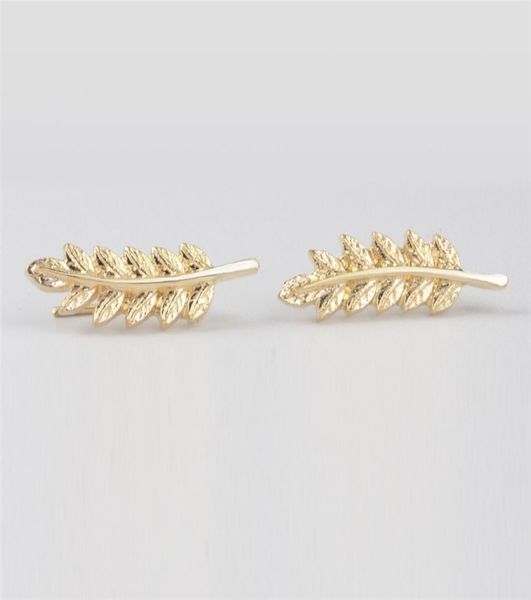 new vintage jewelry exquisite feather earrings for women beautiful tree simple leave earrings gold silver plated ear clip kka1794242439, Golden;silver
new vintage jewelry exquisite feather earrings for women beautiful tree simple leave earrings gold silver plated ear clip kka1794242439, Golden;silver