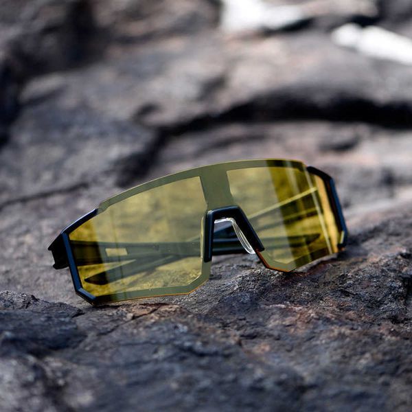 new personalized large frame colorful riding sports glasses can be equipped with myopia fishing sunglasses outdoors, White;black
new personalized large frame colorful riding sports glasses can be equipped with myopia fishing sunglasses outdoors, White;black