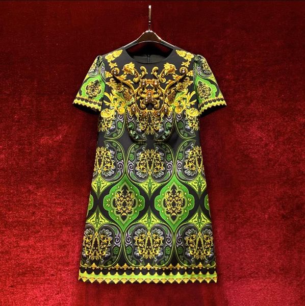european and american women's clothes 2023 summer new round neck short sleeve heavy duty nail beads green vintage print dress, Black;gray
european and american women's clothes 2023 summer new round neck short sleeve heavy duty nail beads green vintage print dress, Black;gray