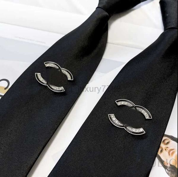 fashion tie designer ties women classic double letters suit ties luxury business silk necktie party wedding scarf ld002, Blue;purple
fashion tie designer ties women classic double letters suit ties luxury business silk necktie party wedding scarf ld002, Blue;purple