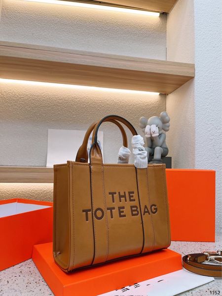 luxury totes designer bag womens the tote bag handbags tote bag crossbody flower ladies casual genuine leather purse shoulder bags female la
luxury totes designer bag womens the tote bag handbags tote bag crossbody flower ladies casual genuine leather purse shoulder bags female la