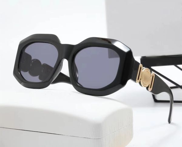 sunglasses classic fashion design men and women beach uv protection luxury goggles with box, White;black
sunglasses classic fashion design men and women beach uv protection luxury goggles with box, White;black