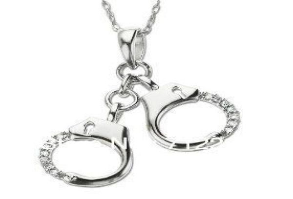 2013 fashion 10pcs a lot rhodium plated handcuff with crystal pendant necklaces jewelry9138941, Silver
2013 fashion 10pcs a lot rhodium plated handcuff with crystal pendant necklaces jewelry9138941, Silver