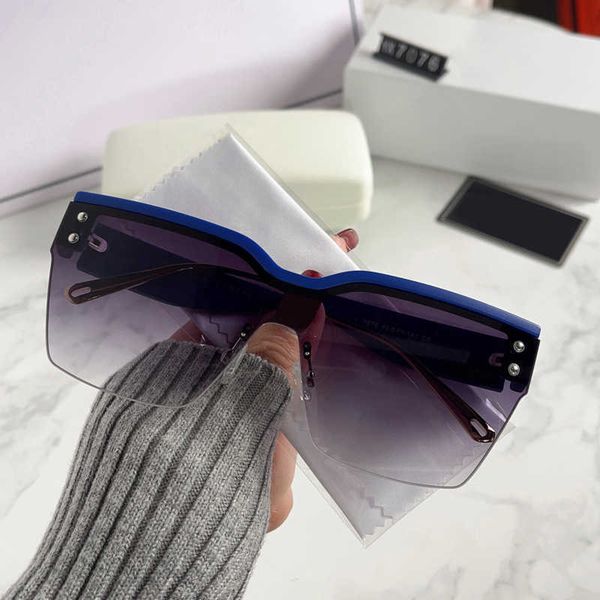 half 2023 new style large frame high-quality sun visors can be made into lgo sunglasses, White;black
half 2023 new style large frame high-quality sun visors can be made into lgo sunglasses, White;black