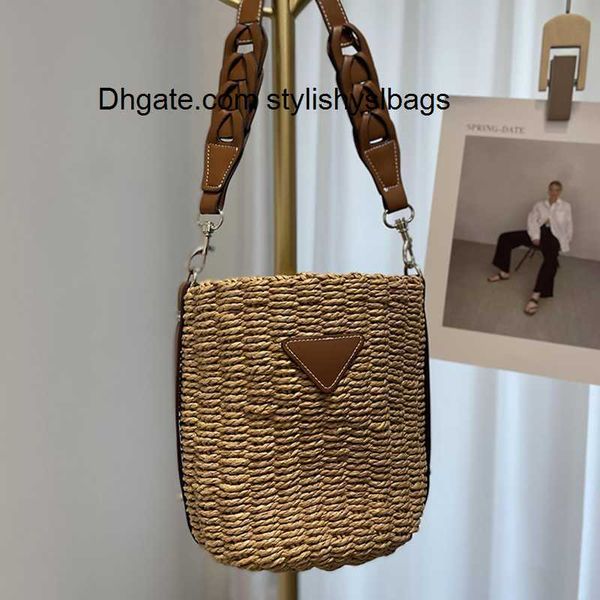 evening bags women brand woven messenger bags 2023 new ladies leather solid casual bucket bag shopping large capacity tote bag for females
evening bags women brand woven messenger bags 2023 new ladies leather solid casual bucket bag shopping large capacity tote bag for females
