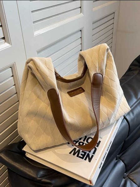 bag commuter big bag women's new fashion lingge canvas shoulder bag large capacity class underarm tote bag
bag commuter big bag women's new fashion lingge canvas shoulder bag large capacity class underarm tote bag