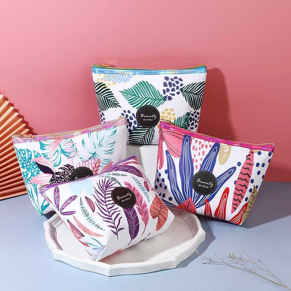 triangle printed makeup bag for women's household large capacity pu storage bag zipper style multi-functional travel
triangle printed makeup bag for women's household large capacity pu storage bag zipper style multi-functional travel